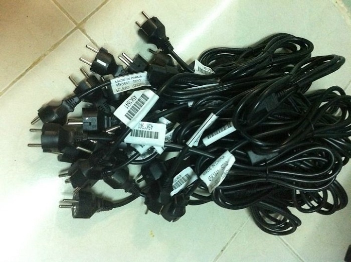 Dây nguồn dài 4m