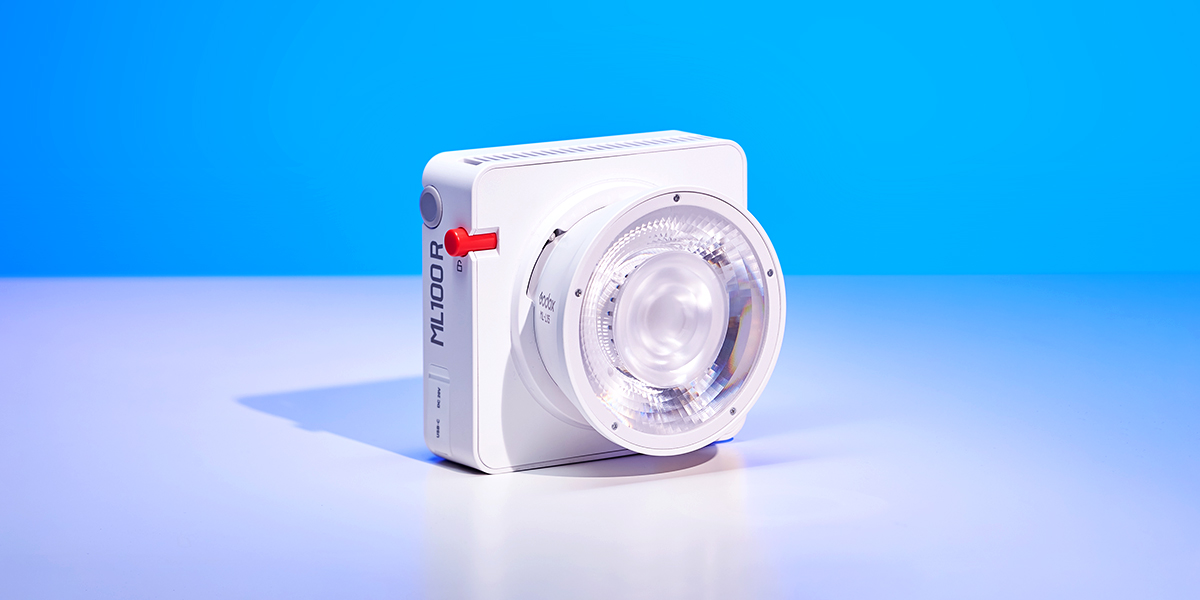 Đèn led Godox ML100R RGB Portable