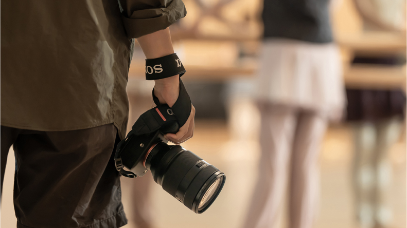 Ống Kính Sony FE 28-70mm F2 GM