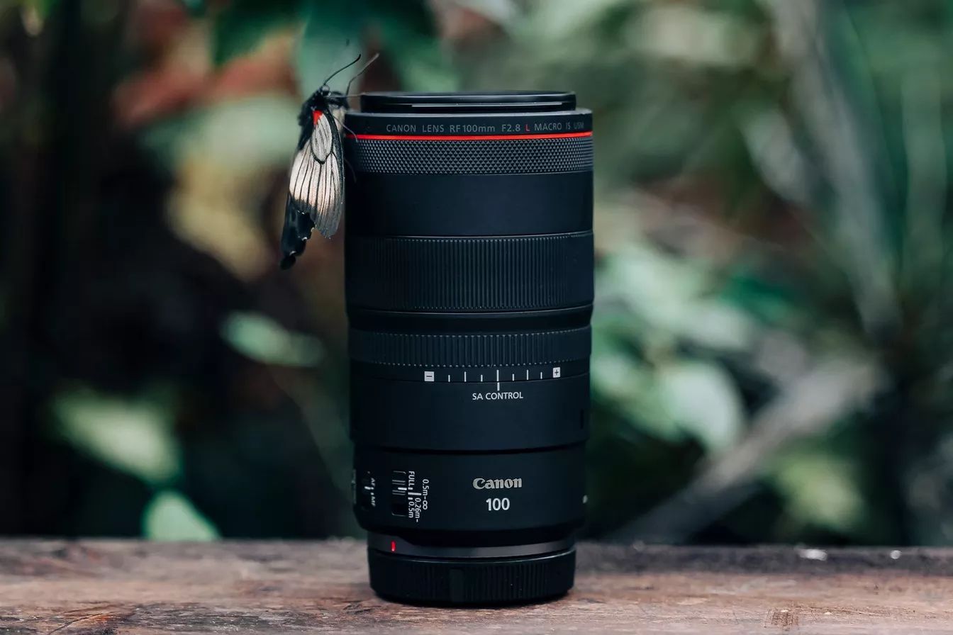 Ống kính Canon RF 100mm f/2.8L Macro IS USM