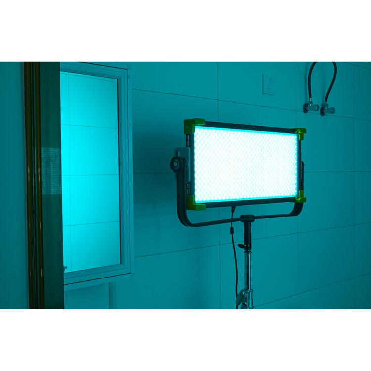 Đèn Led Godox LD150R 2500k-8500k Chính Hãng