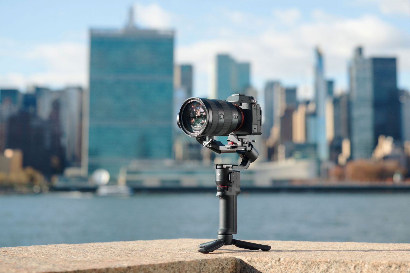 Gimbal chống rung DJI Ronin RS 3 Mini