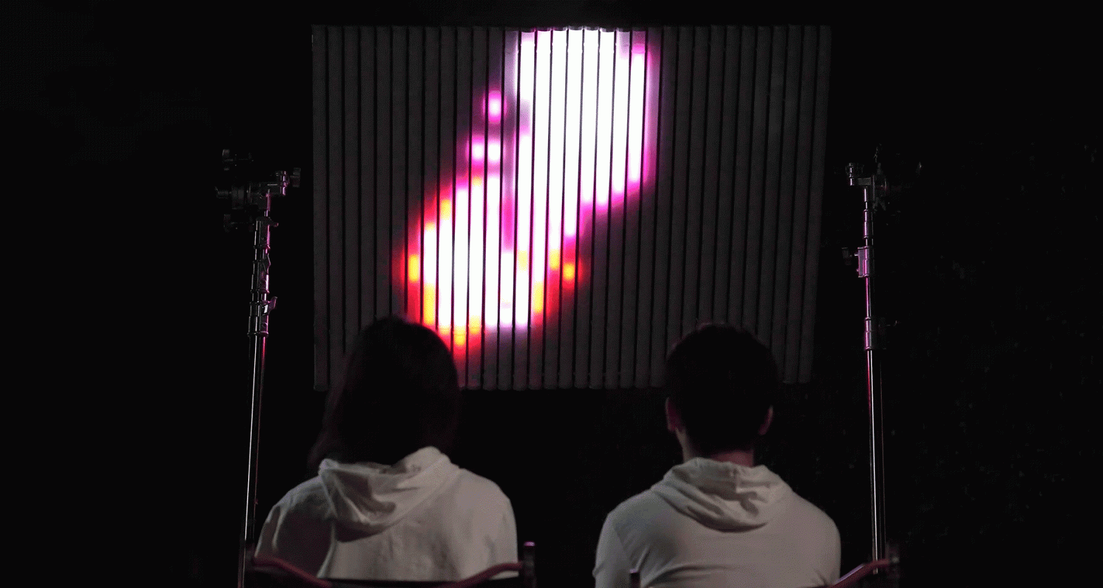 Đèn Godox TP2R Pixel RGB LED Tube Light