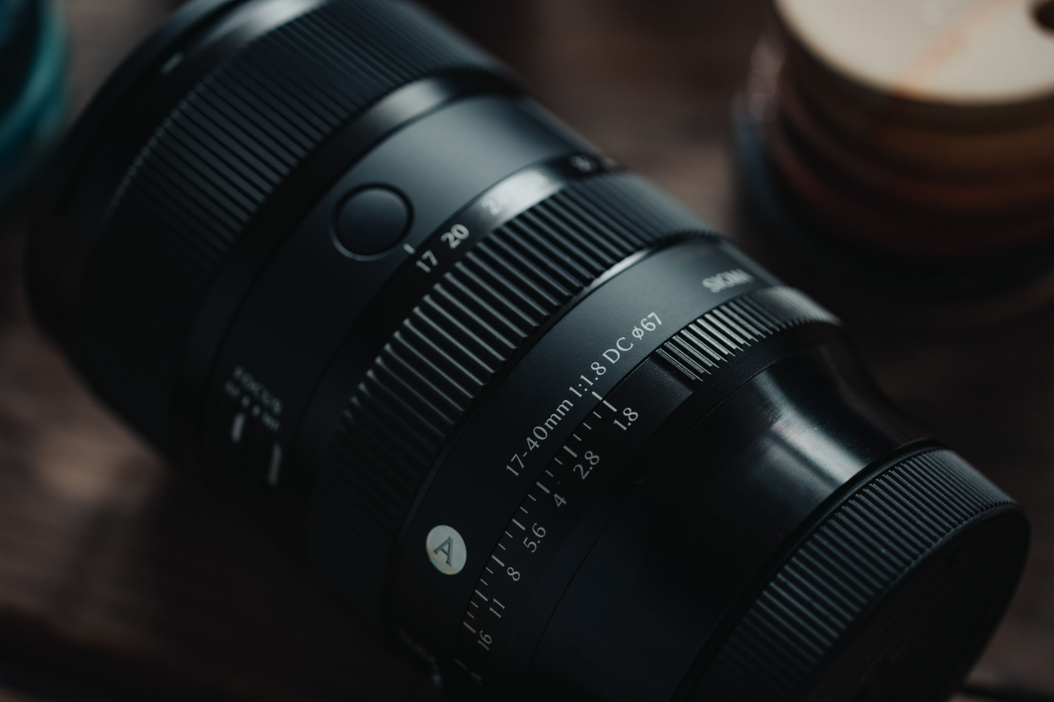 Ống kính Sigma 17-40mm F1.8 DC Art (Canon RF)