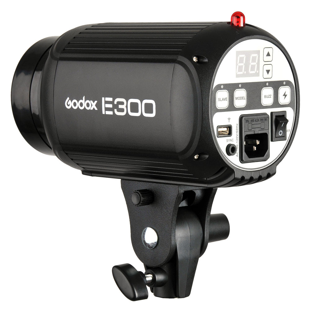 Đèn Flash Godox E300