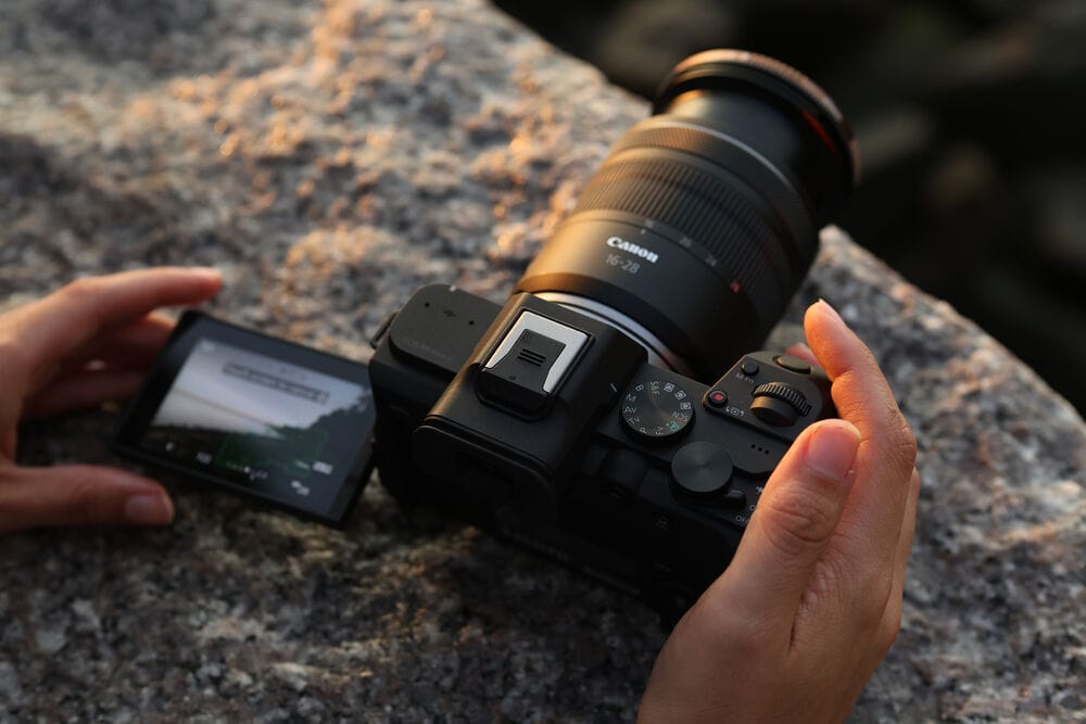 Máy ảnh Canon R8 Mark II