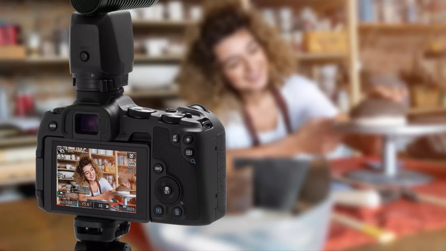 Máy ảnh Canon EOS R8 (Body Only)
