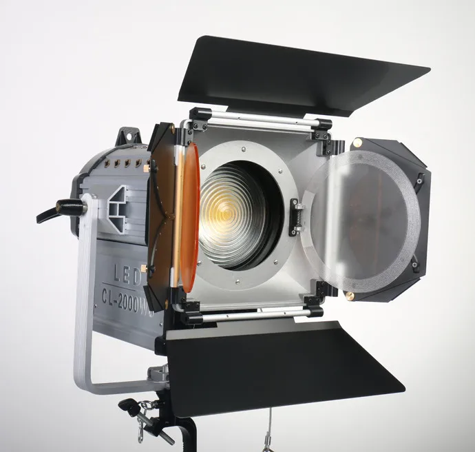 ĐÈN NiceFoto LED fresnel light CL-2000WS 5500k