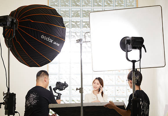 Đèn led Godox M200D 5600k