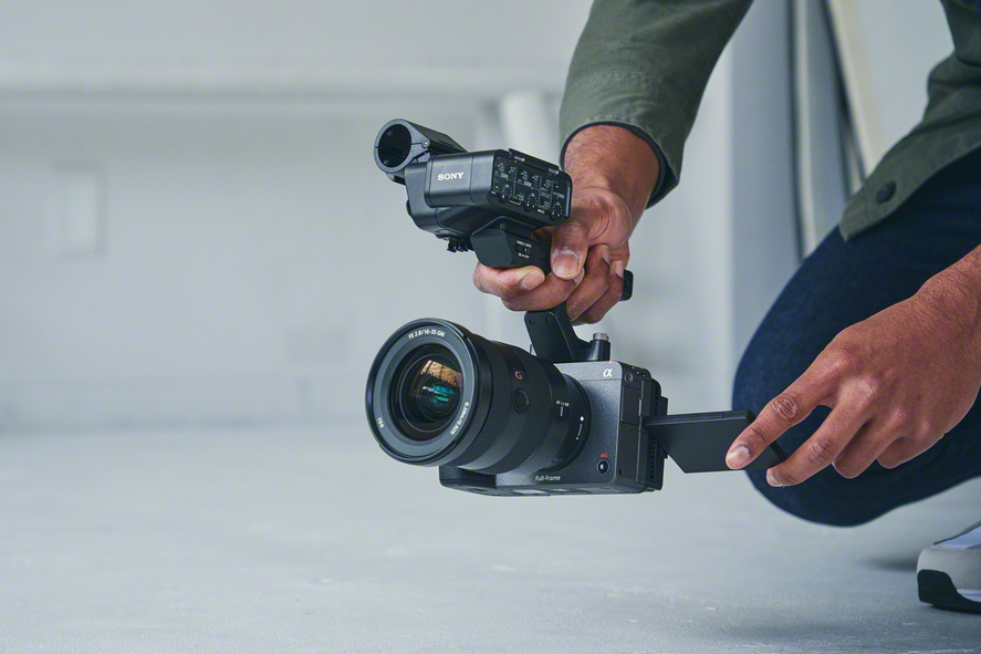 Máy ảnh Sony FX30 + XLR Handle Unit