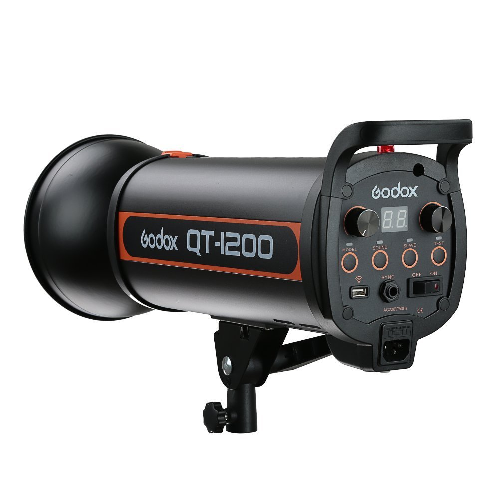 Đèn flash studio Godox QT1200