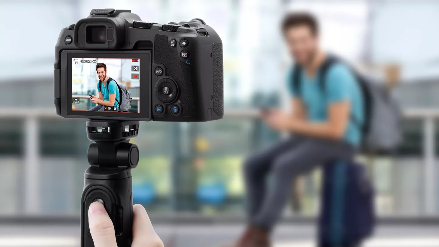 Máy ảnh Canon EOS R8 (Body Only)