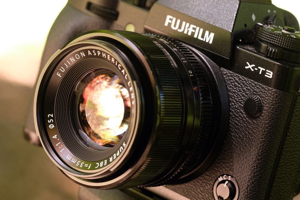Ống kính Fujifilm XF 35mm f/1.4 R