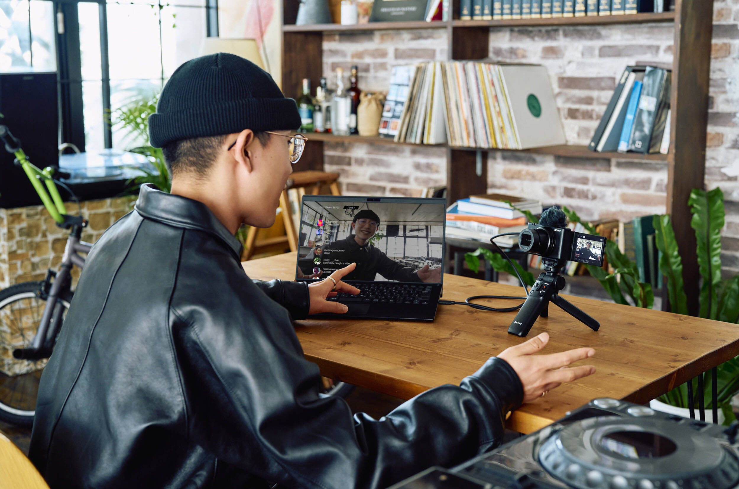Máy ảnh Sony ZV-1 II (Black)