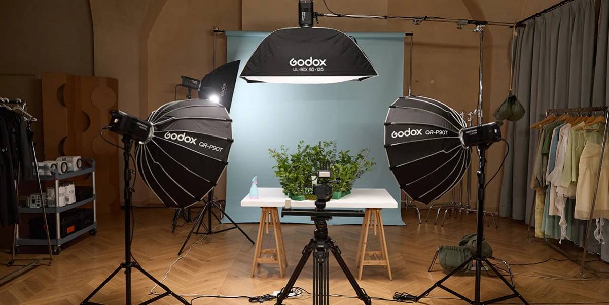 Đèn Godox LITEMONS LE200Bi Color LED Đen